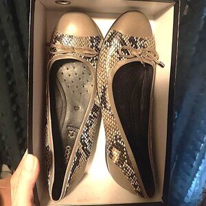 Snakeskin Women's Size 9.5 Ballet Flats